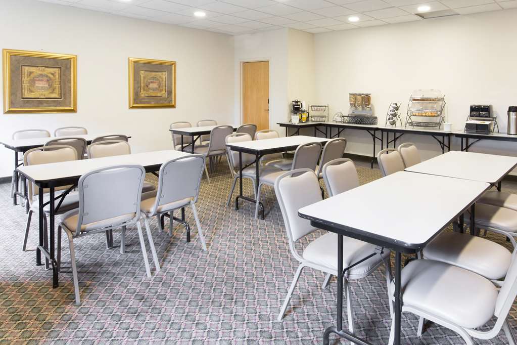 Quality Inn & Suites Robbinsville Facilities photo